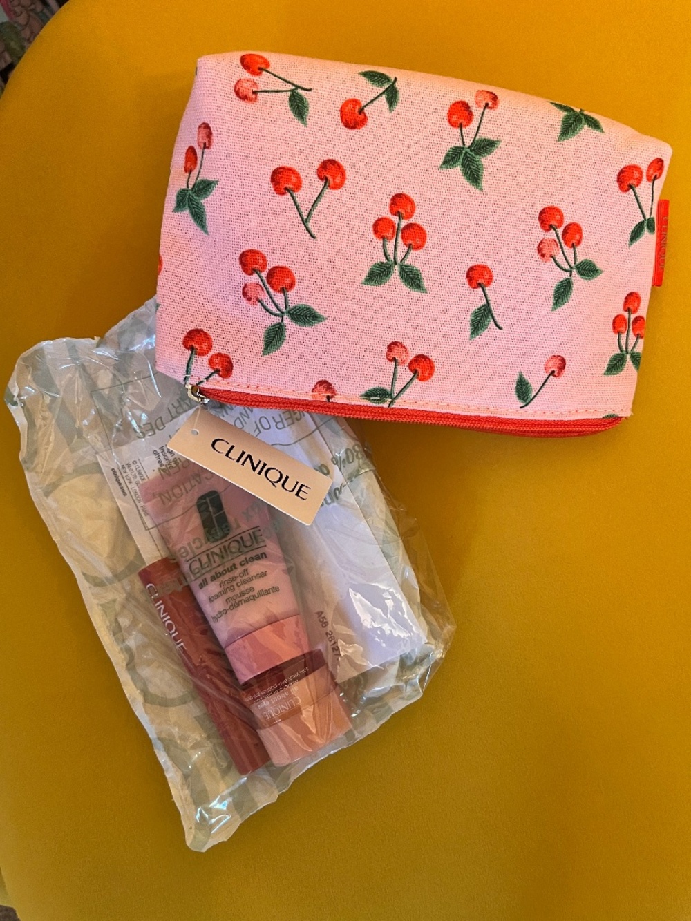 CLINIQUE NWT Gift: Pink Honey Almost Lipstick, All About Eyes, Foaming Cleanser